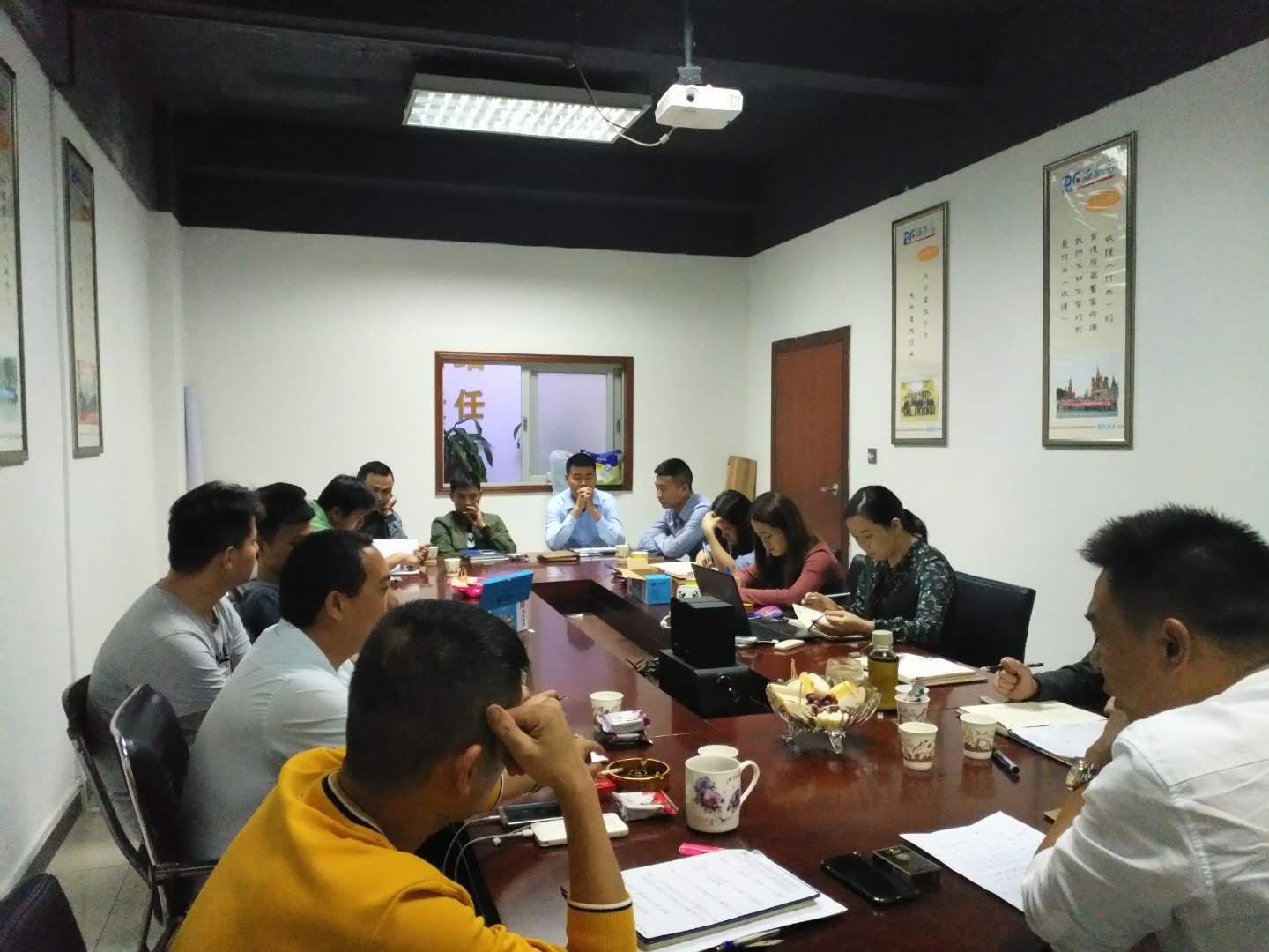 瑞泰風工業(yè)大風扇、瑞泰風工業(yè)大風扇、鋼結(jié)構(gòu)廠房通風降溫方案、廠房車間通風降溫方案、大型工業(yè)風扇、物流倉儲大風扇、大吊扇、工業(yè)風扇、廠房車間降溫設(shè)備、廠房車間通風設(shè)備、車間溫控設(shè)備、工業(yè)大吊扇、工業(yè)大風扇、工業(yè)節(jié)能風扇、湖北瑞兆偉業(yè)通風降溫科技有限公司