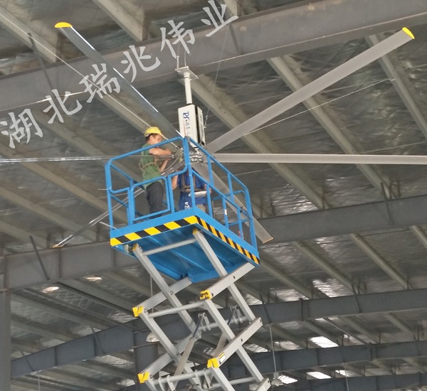 武漢工業(yè)大風(fēng)扇，武漢工業(yè)大吊扇，高大空間通風(fēng)降溫，高大空間通風(fēng)降溫設(shè)備，高大空間廠房通風(fēng)降溫