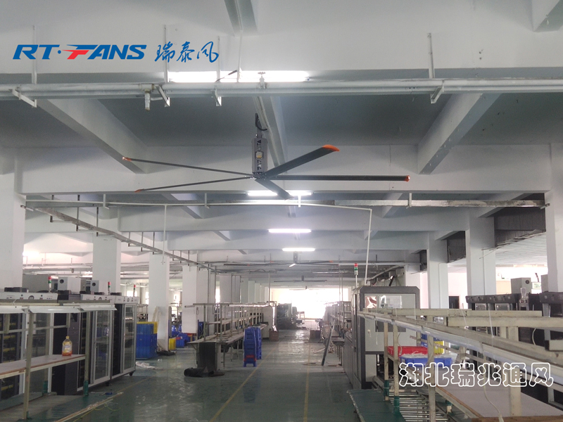 瑞泰風(fēng)低空風(fēng)扇，低空大風(fēng)扇，低空商用大風(fēng)扇，瑞泰風(fēng)大風(fēng)扇，瑞泰風(fēng)工業(yè)大風(fēng)扇，通風(fēng)降溫，工業(yè)大風(fēng)扇