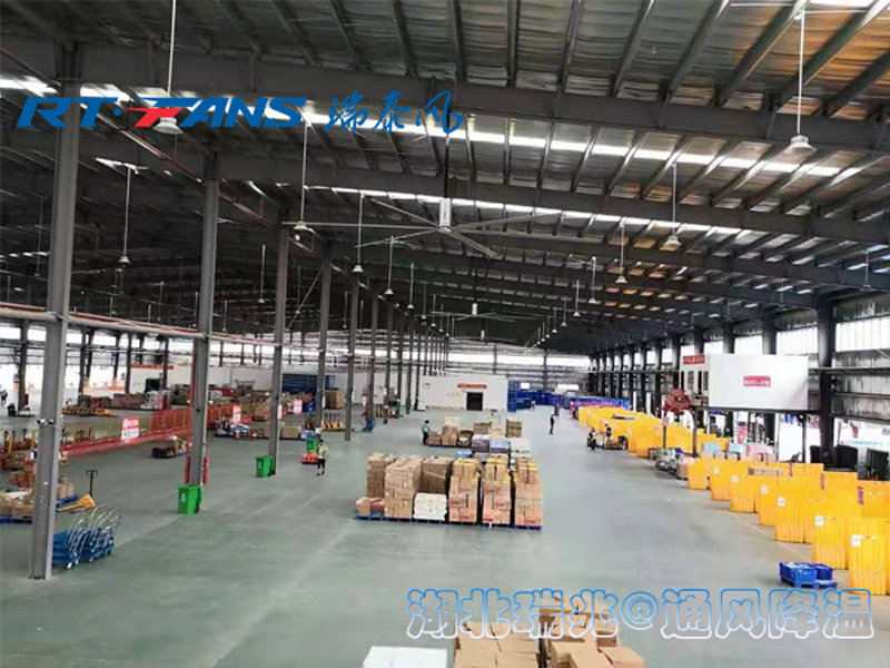 工業(yè)大風扇,工業(yè)大吊扇,大型工業(yè)風扇,大型工業(yè)吊扇,高大型廠房車間降溫 工業(yè)大風扇,工業(yè)大吊扇,大型工業(yè)風扇,大型工業(yè)吊扇,高大型廠房車間降溫