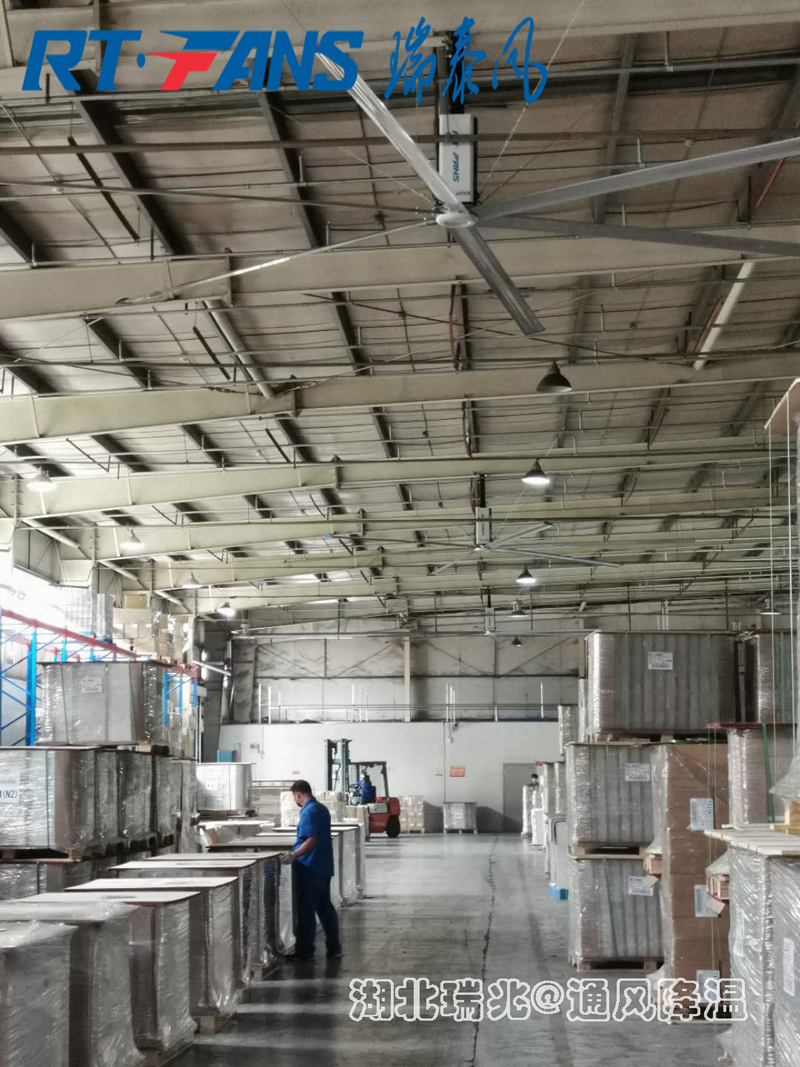 工業(yè)大風扇   瑞泰風工業(yè)大風扇   大型工業(yè)風扇  工業(yè)節(jié)能風扇  武漢廠房降溫 工業(yè)大風扇   瑞泰風工業(yè)大風扇   大型工業(yè)風扇  工業(yè)節(jié)能風扇  武漢廠房降溫